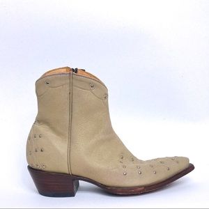 Old Gringo Clavitos BL140-2 Cowboy Boots in Bone Color